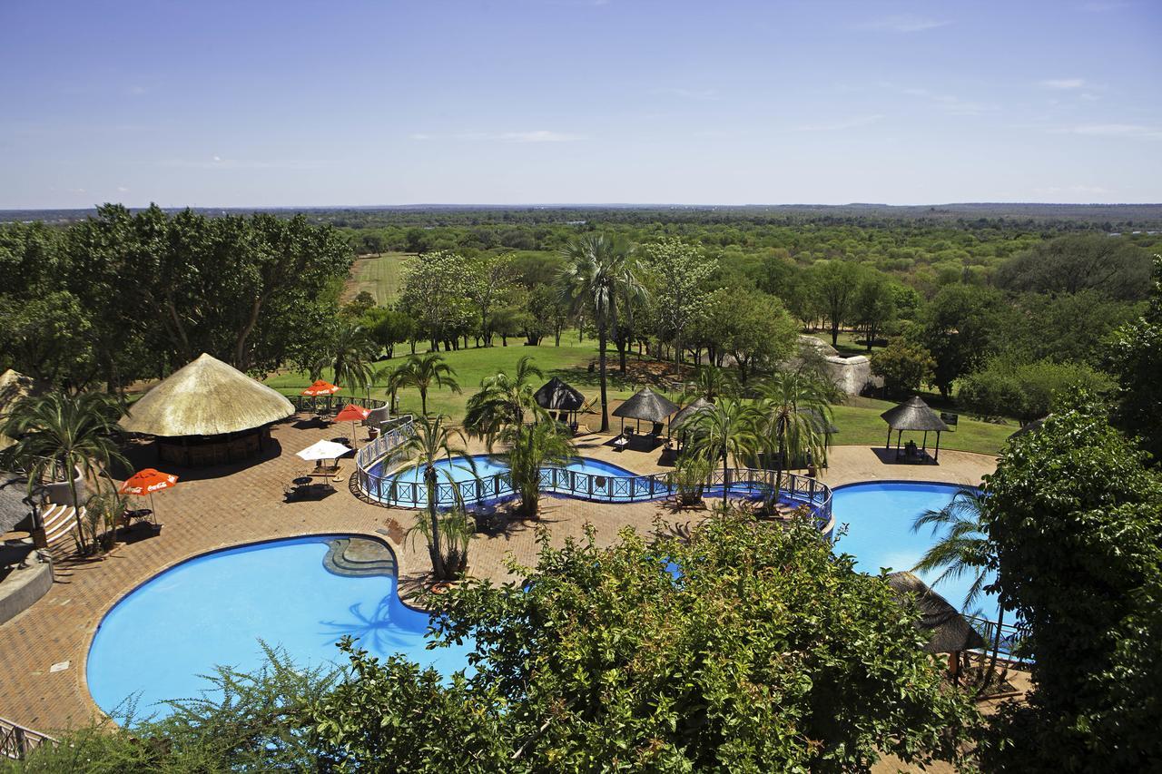 מפלי ויקטוריה Elephant Hills Resort מראה חיצוני תמונה